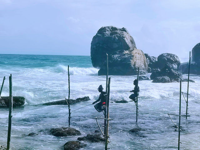 《孤獨星球》封面—高蹺漁夫。