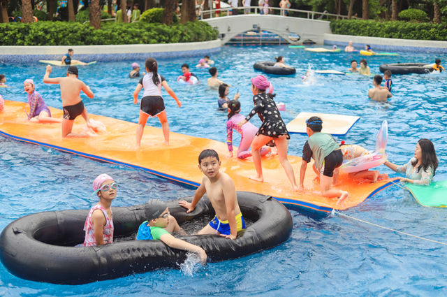 水上樂園，歡樂無限。