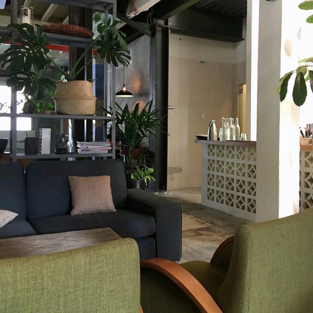 Nice cafe