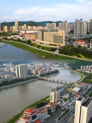 통화의 숨은 보석! 중둥 라투 모건 호텔(중둥 신톈디 쇼핑파크점)에서의 특별한 경험을 공개합니다