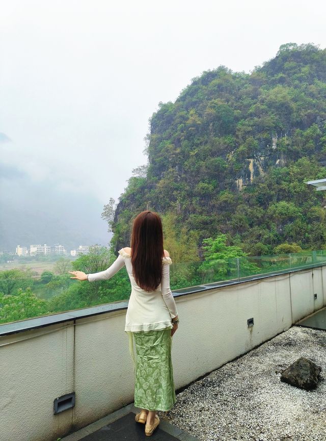 2025年入住山水畫般的酒店，享受美好旅程