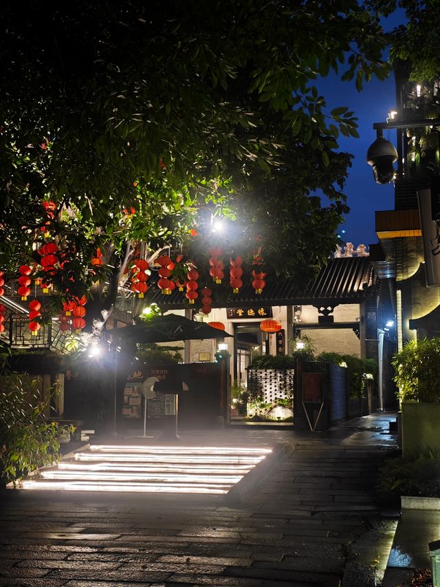 清代進士遺留嘅古建築，改造成順德餐廳