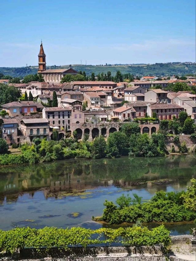 Day Trip to Albi & Cordes-sur-Ciel from Toulouse