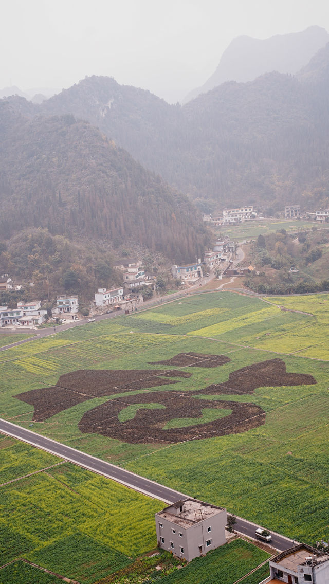 萬峰林的「福」,是大自然蓋下的印 萬峰林的「福」,是大自然蓋下的印