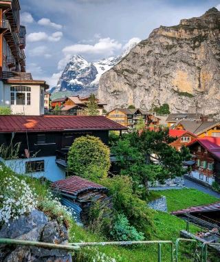 스위스 뮐렌 마을｜인간 세상 속 동화의 세계에 뛰어들다