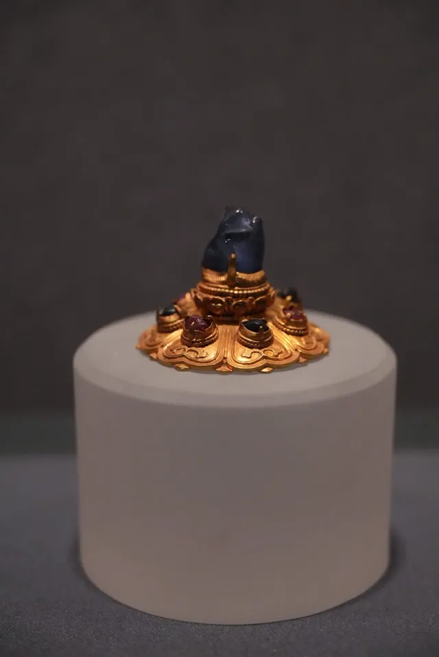 逛梁莊王珍藏館，被明代王室審美按頭種草