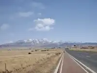 藍色跟青海湖更配!