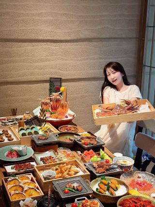 Bund Japanese food all-you-can-eat, great!