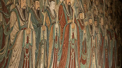 The walls are adorned with immortals, and a millennium has passed in the human world. — traveler post in Sanmenxia