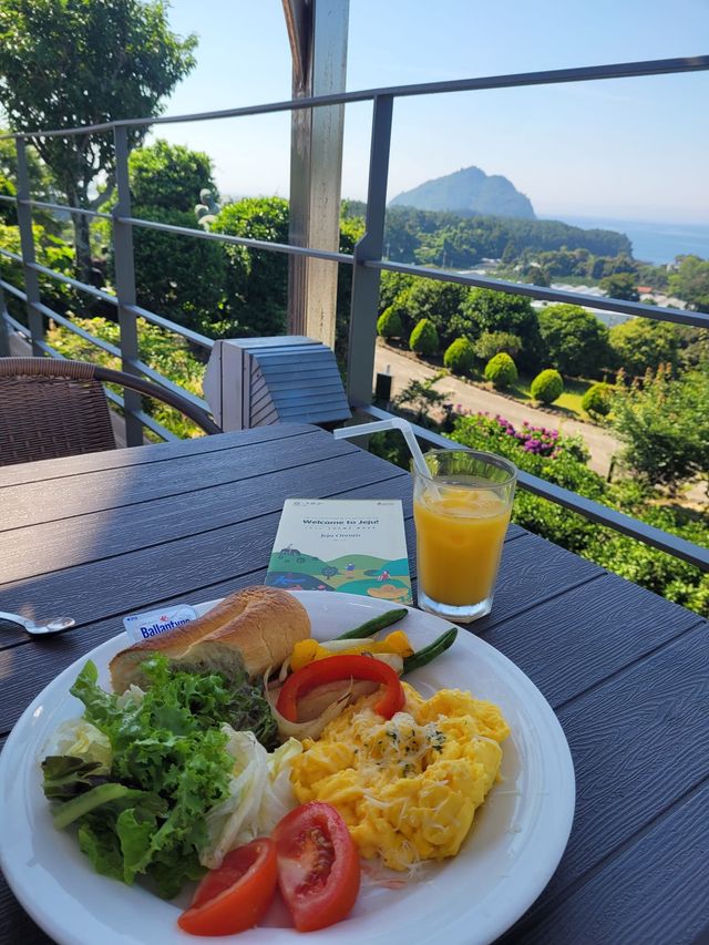 Charming Hotel with Stunning Views and Excellent Service