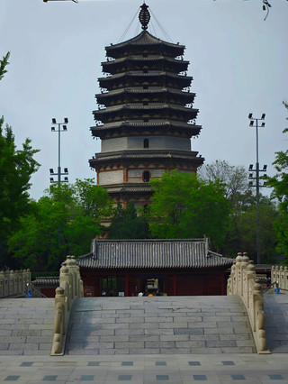 Zhengding Ancient City, located in Shijiazhuang, Hebei Province, was historically known as one of the "Three Strongholds of the North," along with Beijing and Baoding, and boasts a history of over 1600 years. It is densely populated with historical sites.