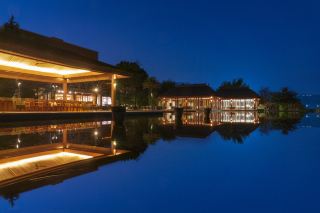 Mid-Autumn Festival | Enjoy a happy reunion under the moonlight of Yangzonghai at Kunming Brilliant Hotel
