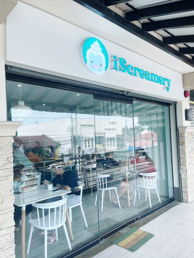 i scream at iScreamery!