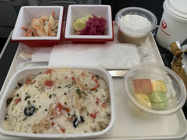JAL JAL国際線エコノミー席でも楽々フライト！