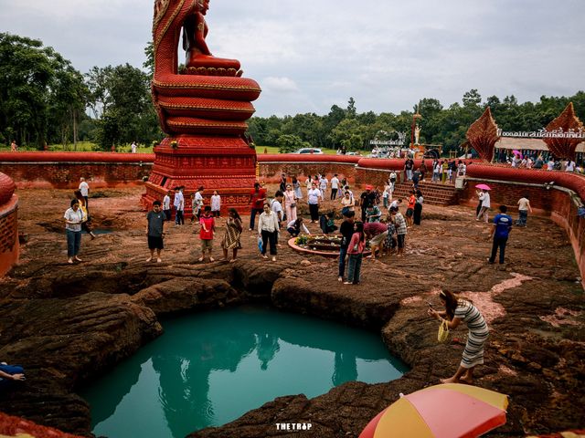 บ่อน้ำพญานาค วัดป่าดงหนองตาล