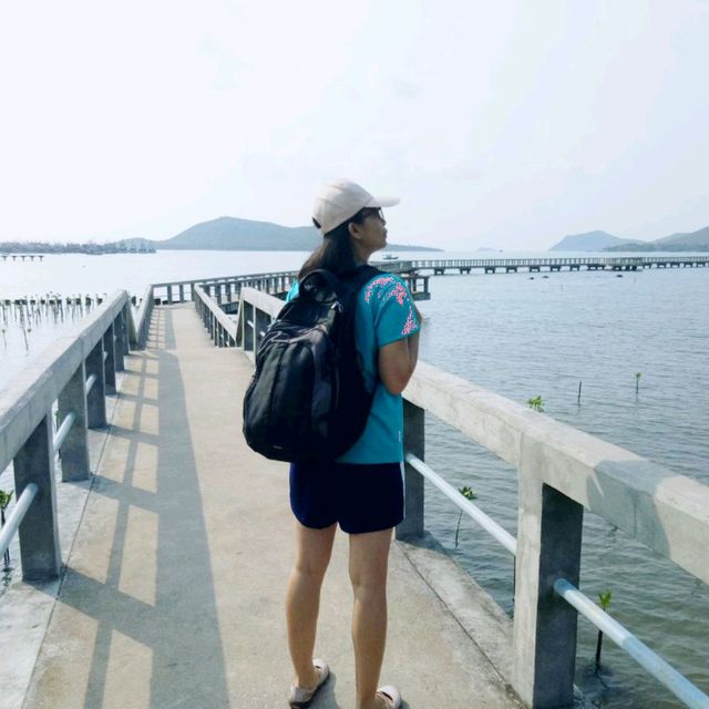 หาดลูกลม หาดสวยน้ำใส
