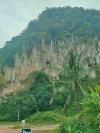 ☕  Hidden Halal Café in Limestone Cave