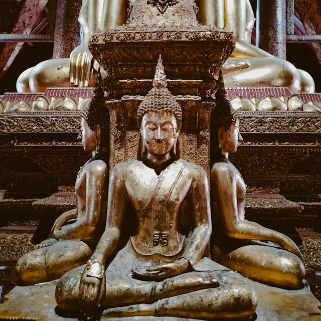 ปู่ม่านย่าม่าน:กระซิบรักบันลือโลก วัดภูมินทร์ น่าน