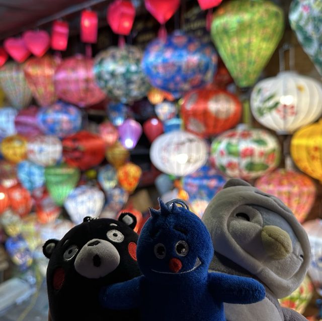會安五光十色的燈籠之城🤩 會安五光十色的燈籠之城🤩