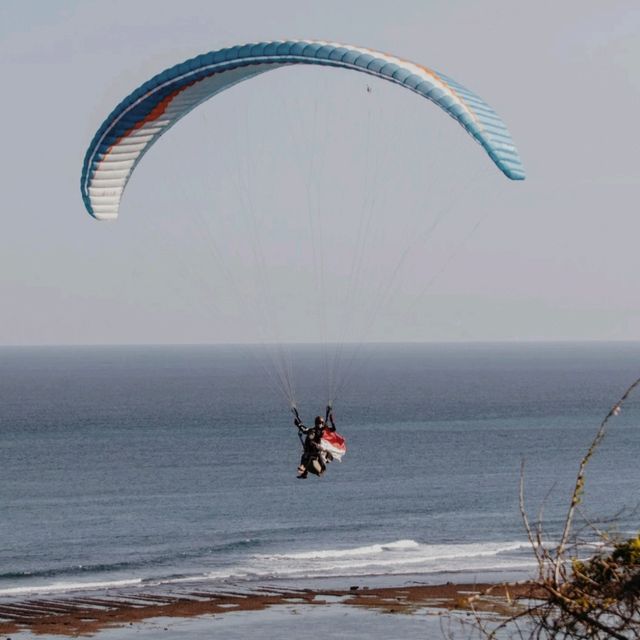 Riug Paragliding, Bali