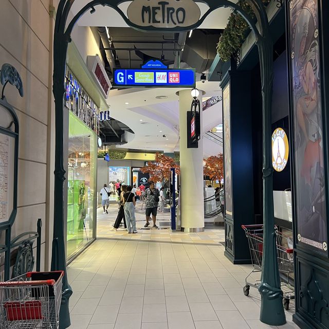 芭堤雅最新最潮最型仿機埸地標