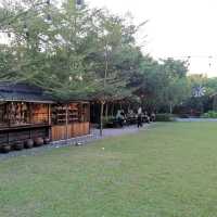 Rustic Market. An awesome hang out spot!!