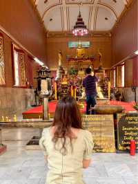 วัดเจริญสุขารามวรวิหาร สมุทรสงคราม
