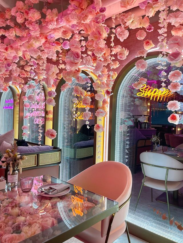香港灣仔粉紅色夢幻素食餐廳-JAJA