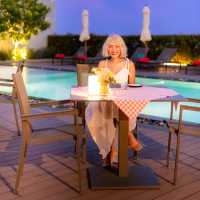 The Deck ชั้น 9 Avani Sukhumvit Bangkok Hotel