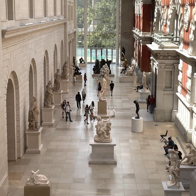 A Day at The Met: Art and Architecture