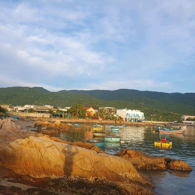 Vinh Hy Bay