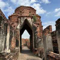 ที่เทียว แนวโบราณสถาน จังหวัดพระศรีอยุธยา