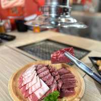 熱血動漫主題燒肉💕任食澳洲M5 和牛？ 