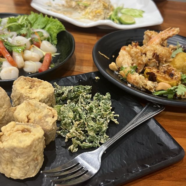 อาการจีน-ไทย ภัตตาคารเล่งหงษ์นครสวรรค์