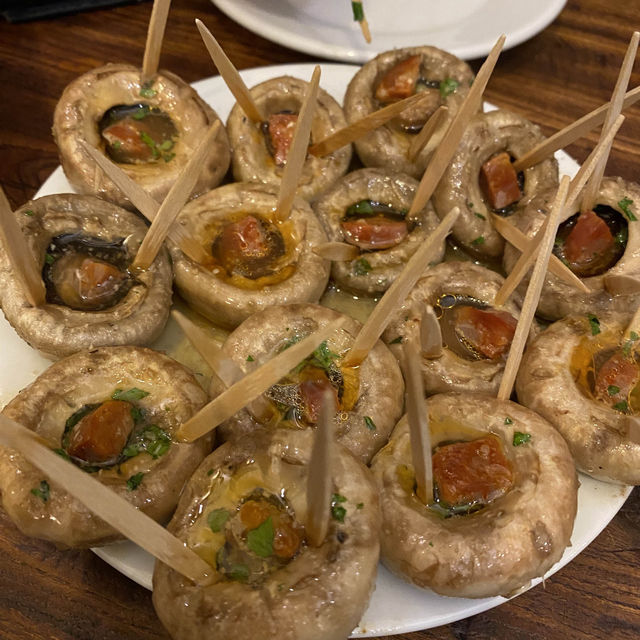 [스페인] 마드리드 맛집 ‘Meson del Champinon’🍄