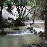 น้ำตกธารปลิว