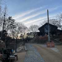 유럽식농장모티브로 만든 감성카페