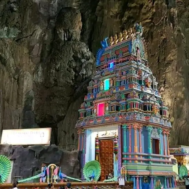 Beautiful Batu Caves Temple 