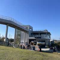 【淡路島】絶景も淡路島土産も堪能できる花さじきテラス館