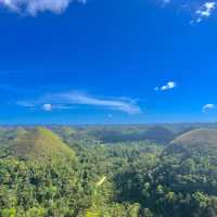 Tarsier and Chocolate Hills 