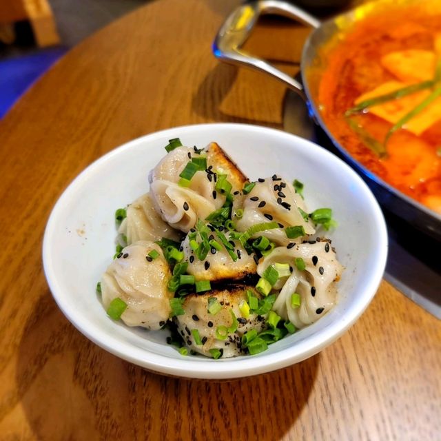 圍爐取暖！四川過江龍火鍋店🔥