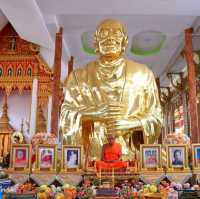 นั่งเรือ ไหว้พระ นั่งชิลล์คาเฟ่ คลองอ้อมนนท์