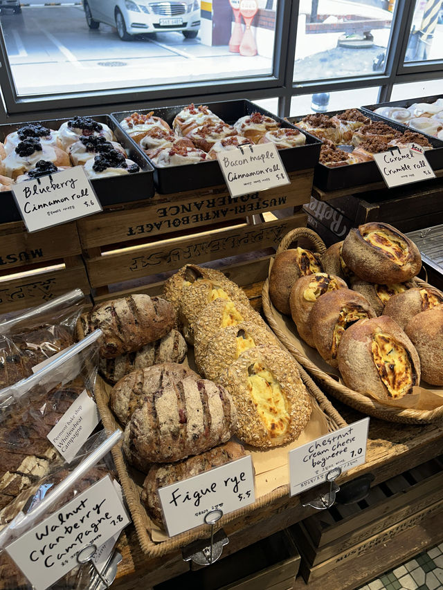 【韓国/ソウルの森】人気エリア！ソウルの森メイン通りにあるオシャレなパン屋🥐