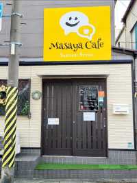【福岡カフェ】何層にも重なったパイといちごが楽しめるパフェ