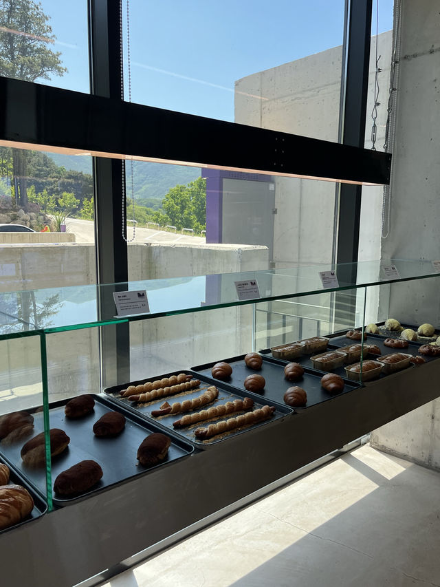 청도 어린이 놀이터가 있는 뷰, 채광맛집 대형카페 