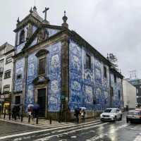 Holy Trinity Church：中世紀建築瑰寶，感受英國基督教歷史