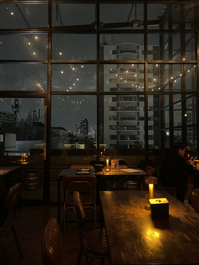 Another Round Thonglor 13