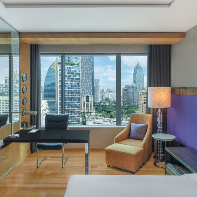 Luxury and Convenience in the Heart of Bangkok: Renaissance Bangkok Ratchaprasong