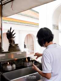 เที่ยวองค์พระปฐมเจดีย์ในวันหยุดยาว