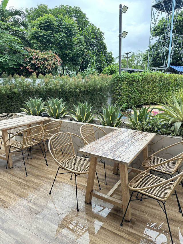 📍The Arc Cafe ร้านกาแฟสไตล์ทรอปิคอล☕️🌴